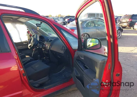 2013 Suzuki Sx4 Premium z USA, uszkodzony, nr VIN JS2YB5A33D6101609